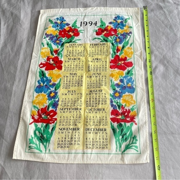 1994 Vintage 90s Floral Cloth Calendar - Picture 2 of 11